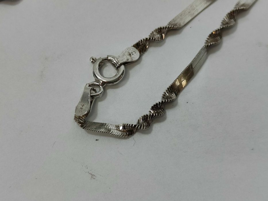 SB194 Srebrny łańcuszek 3,9 G  46 CM