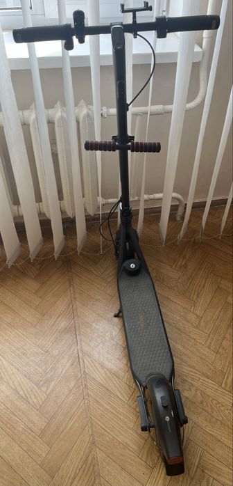 Електросамокат Segway-Ninebot F2 E