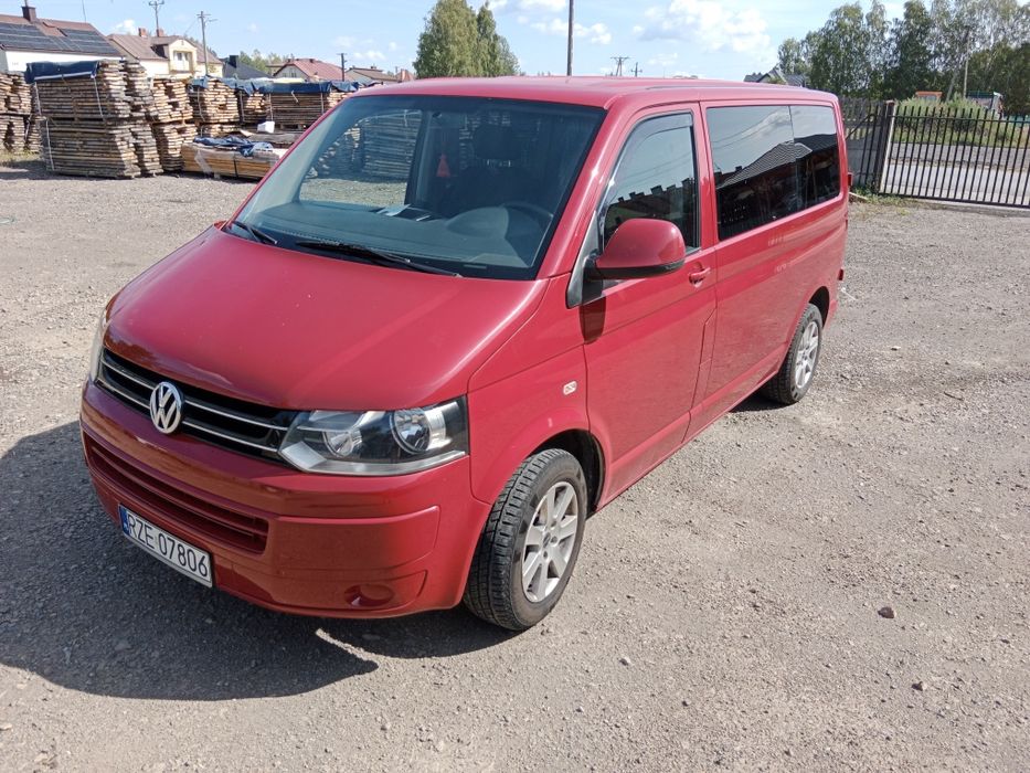 Volkswagen Carawelle T5 lift 2010 rok