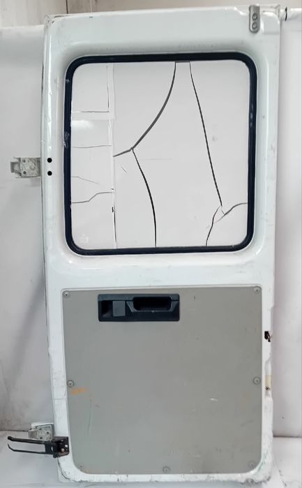Porta trás direita MERCEDES-BENZ Sprinter 2-t Combi (901, 902)