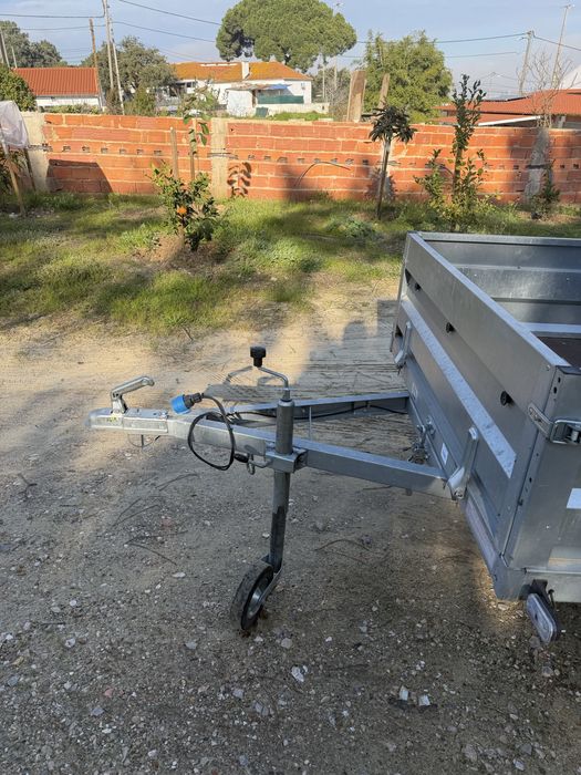 Atrelado reboque Neptun TR2 rodado duplo