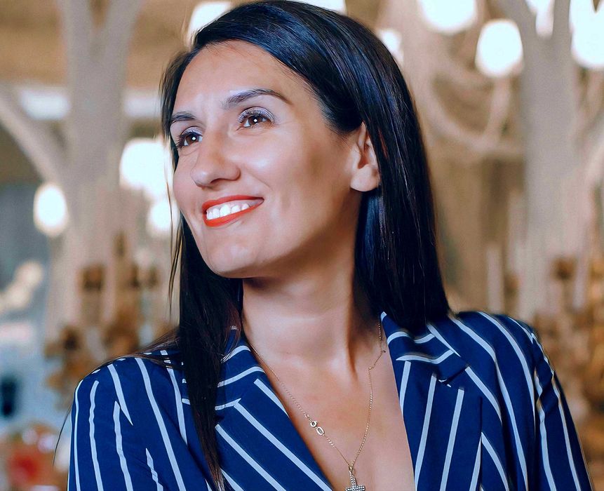 Ведуча, тамада, жива музика, діджей на свято