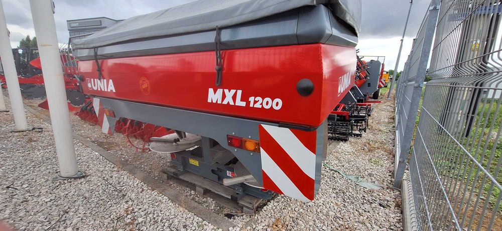 Rozsiewacz nawozów Unia MXL 1200