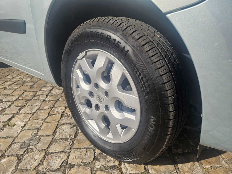 Renault Kangoo 1.5 Dci Adaptada / Rampa Para Cadeira Rodas / TPMR