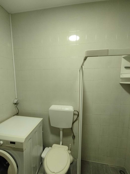 Arrendo moradia com 2 quartos