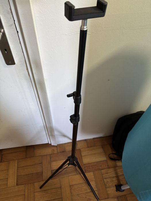 Tripé para telemovel ou camera NOVO