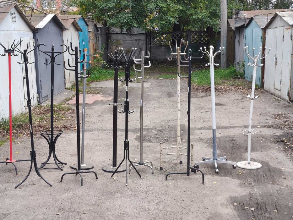 Металлические напольные вешалки для одежды