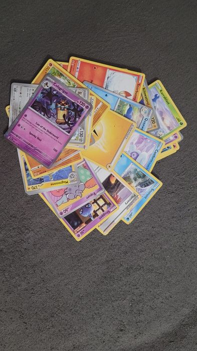 Karty pokemon 2018/23