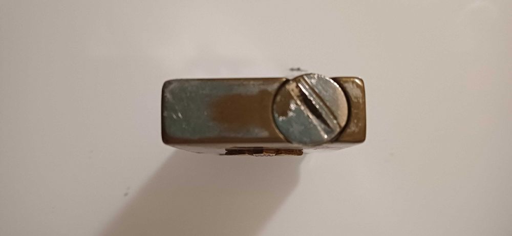 Vintage lighter with flags429700585683701766
