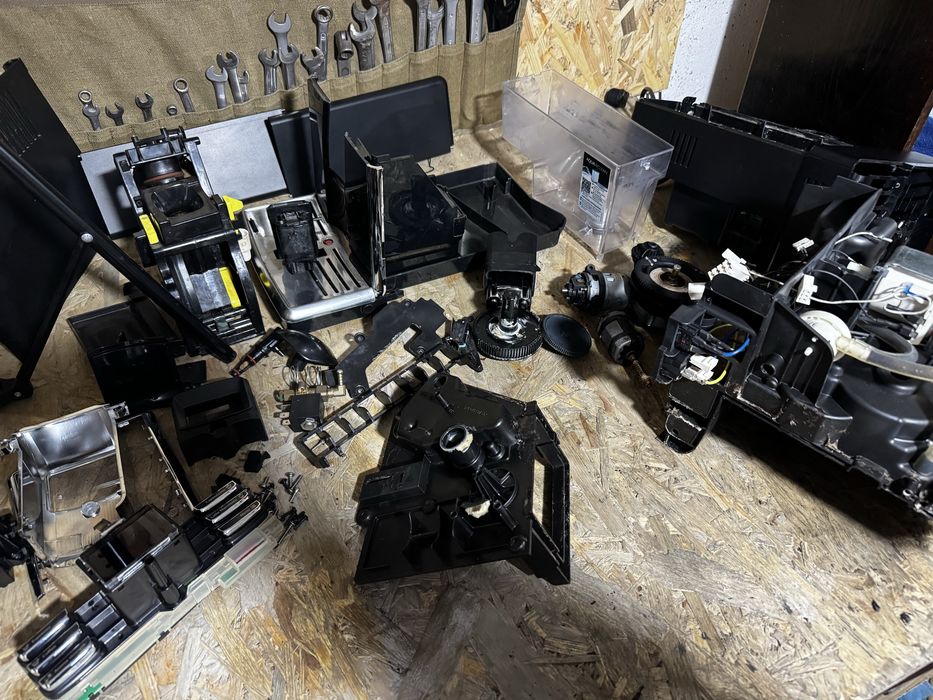 Плата бойлер дісплей та інше на  philips  saeco incanto  все працює