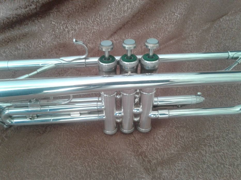 Trąbka Olds model Special