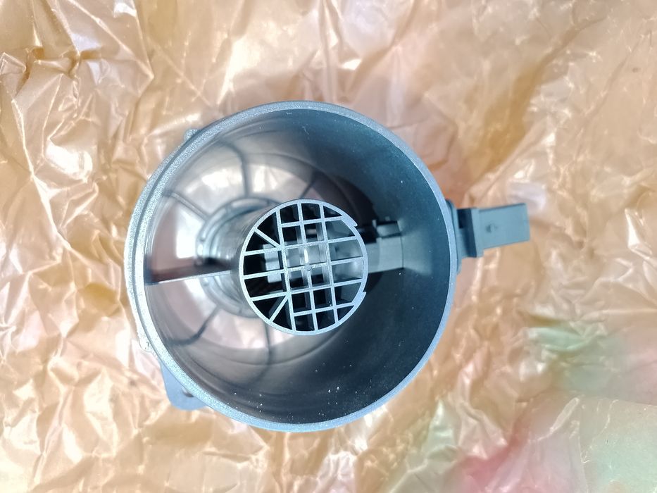 Расходомєр, (датчик потока повітря, витратомір) на Мерседес спрінтер