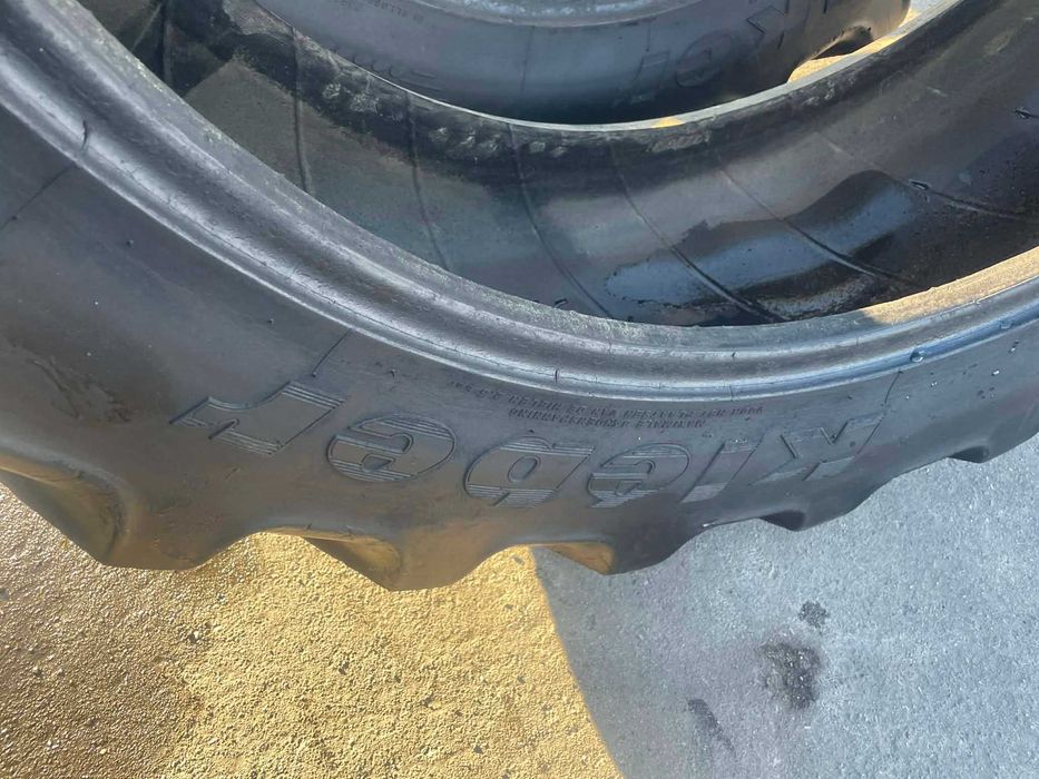 320/85R36Kleber Tracker JJ635 JJ636 Komplet