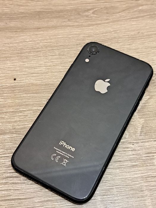 iPhone xr 128gb не вкл