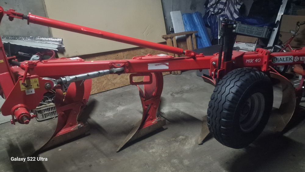 Pług cztero skibowy., Akpil Mix 40