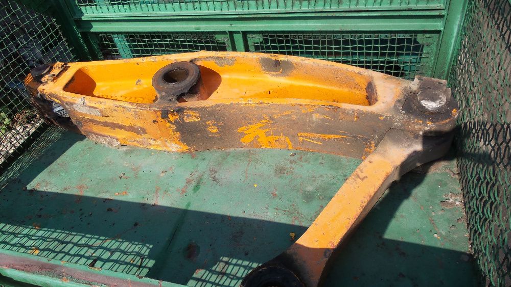 Łącznik łyżki kiwak Hanomag 60E. ładowarka kość.