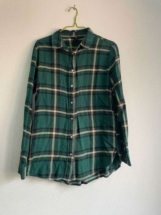 Camisa verde com riscas