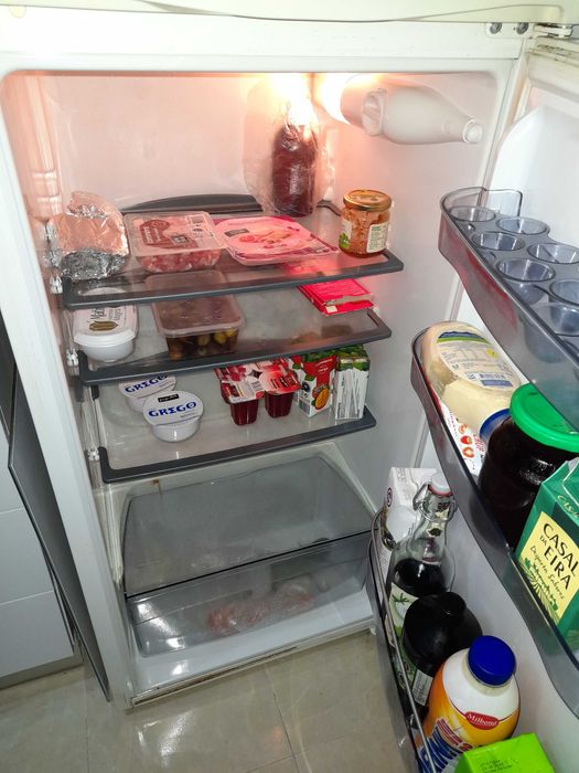 Frigorífico em bom estado
