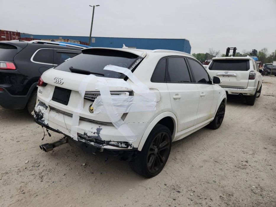 Аудi Q3 2017 рік чистий