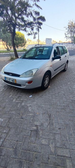 Vendo Ford focus impecável