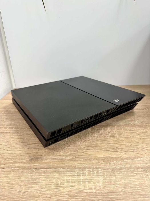PlayStation 4 FAT – konsola PS4 Fat