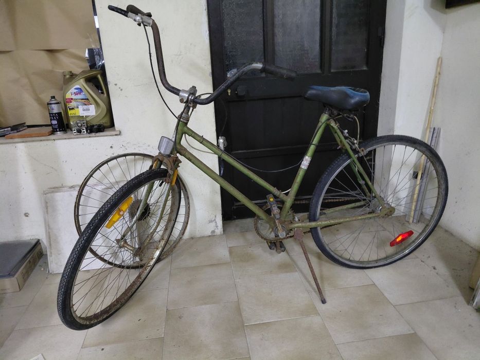 Bicicleta antiga Italiana no estado real que se encontra nas fotos 80€