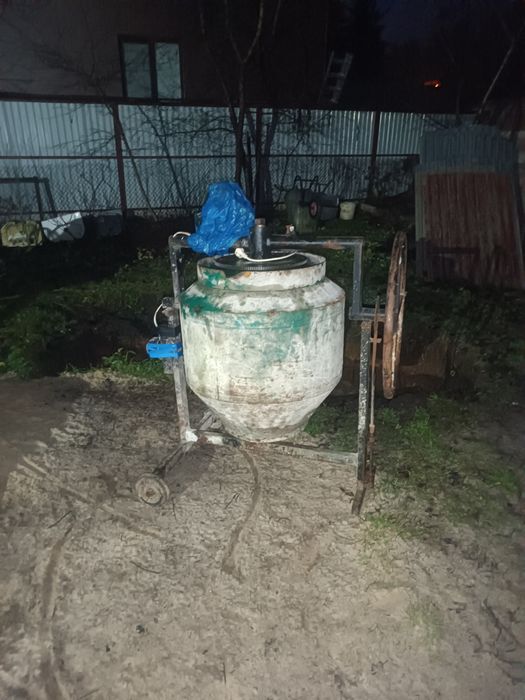 Оренда бетономішалок,130 або 200 літрів