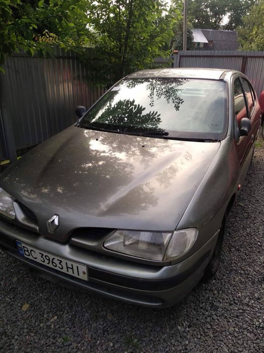 Продам машину рено меган renault megan бензин 1998 рік