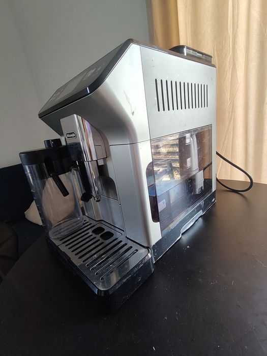 Ekspres ciśnieniowy DeLonghi
