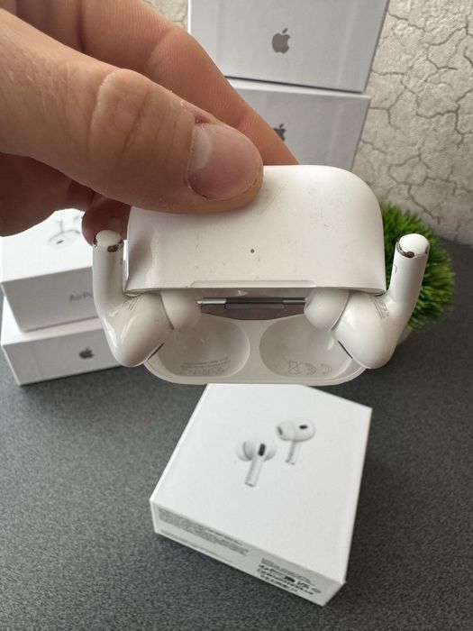 Нові Airpods Pro 2
