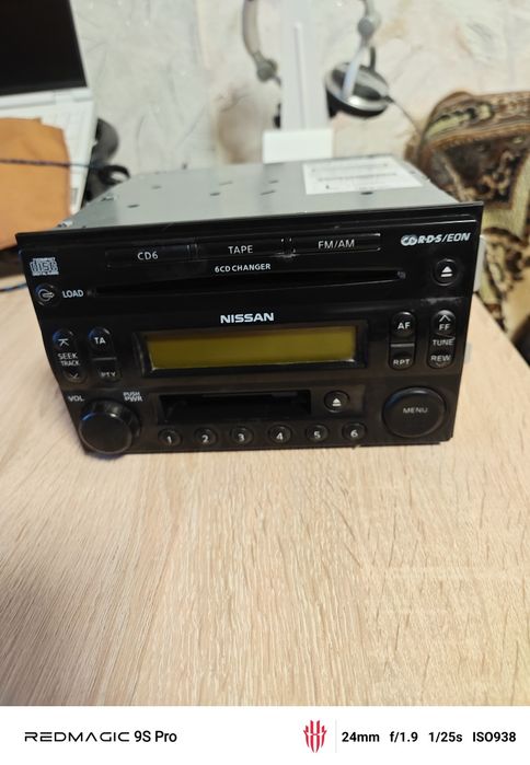 Продам штатну автомагнітолу від Nissan