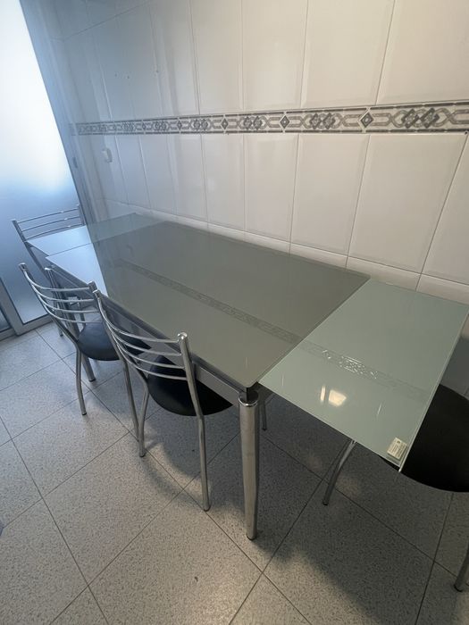 Mesa cozinha extensivel vidro + 5 cadeiras