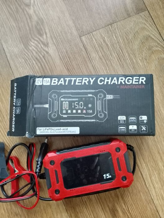 Универсальное зарядное устройство на 15 А
