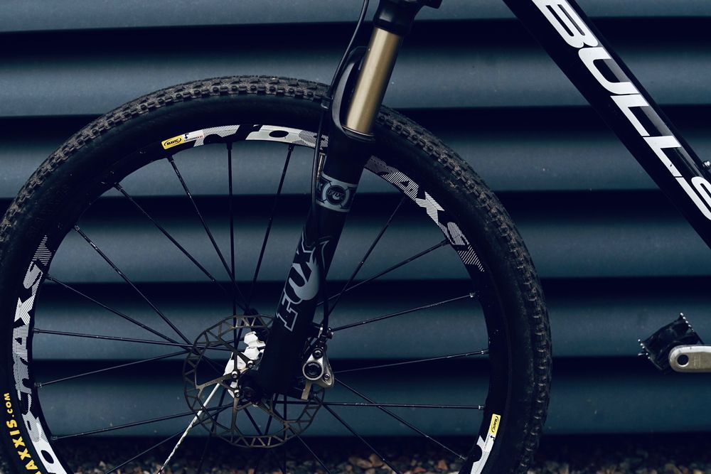 Bulls Racing Team - Carbon, Deore XT, Crossmax ST, FOX