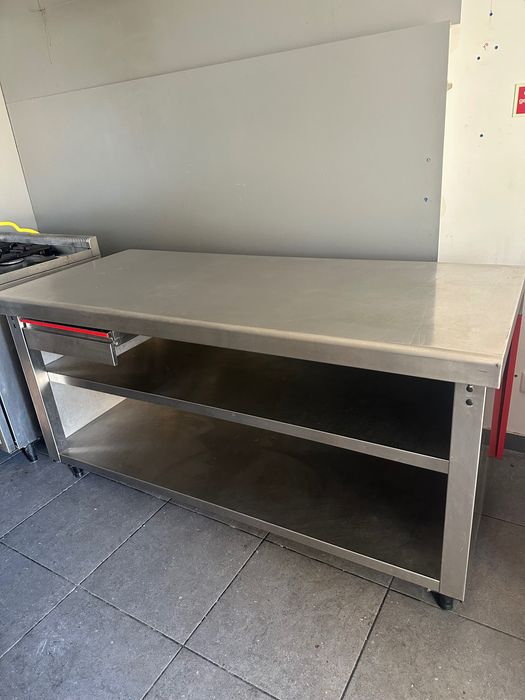Bancada de Inox Profissional para Restauração