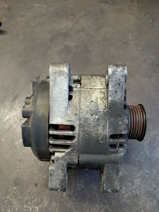 Alternator Valeo Peugeot 206 diesel 1.4 HDi rok 2004