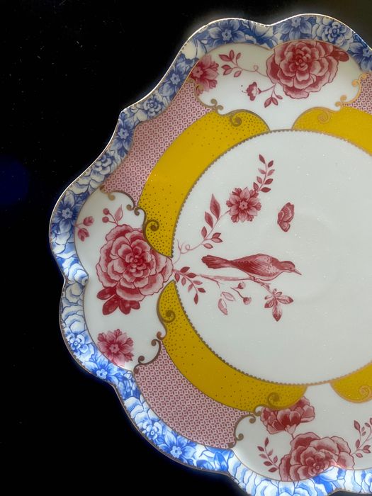 Prato cake stand