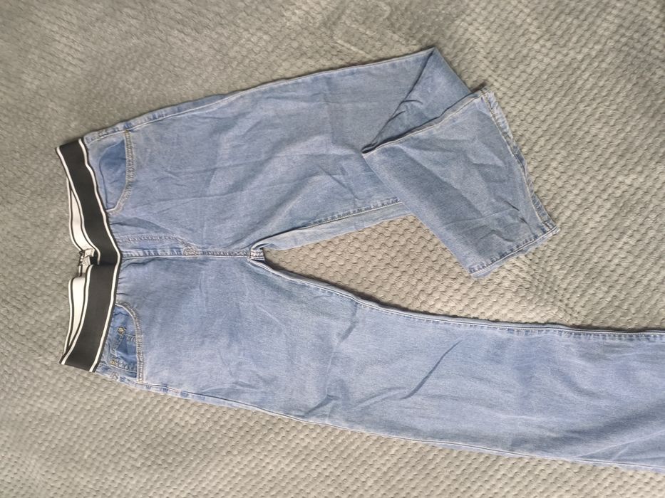 Spodnie dżinsowe dziewczęce