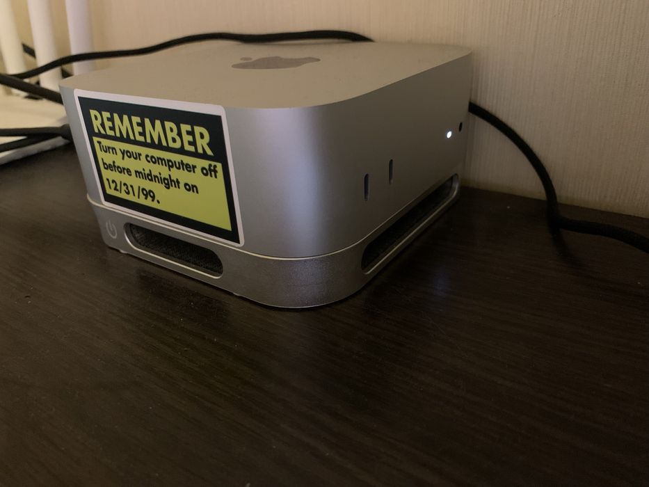 Сетап Mac mini m4 16/256gb + samsung G5 27 2k 180Hz