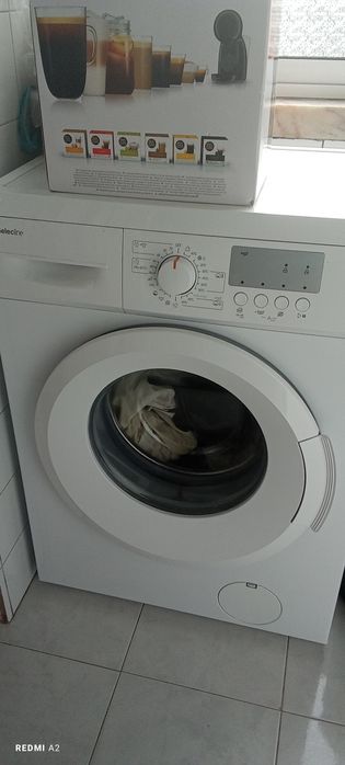 Máquina de lavar roupa 60€