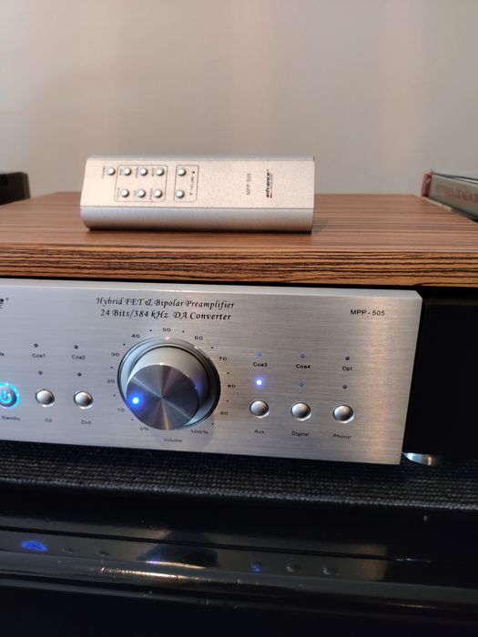 Preamplificador híbrido  da Advance Acústico Mpp 505