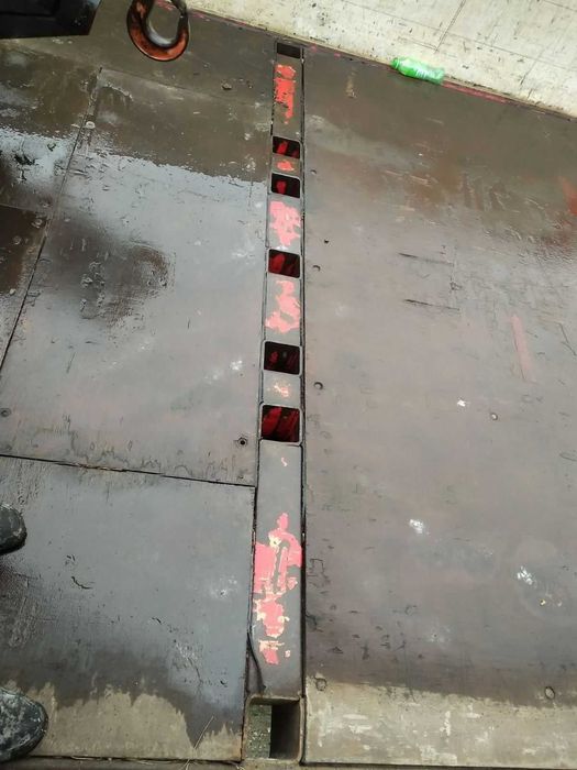 Напівпричіп PANAV з маніпулятором FASSI F235 на 6,5 т. і 8,3 м довжини