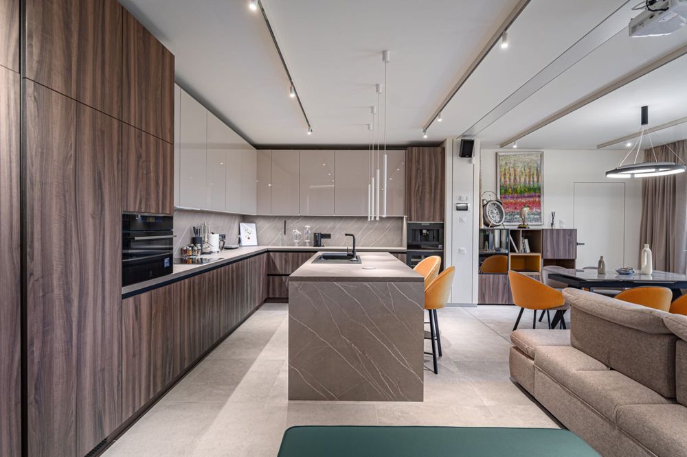 Продаж сучасної садиби у с.Велика Солтанівка - 1,1841 Га.