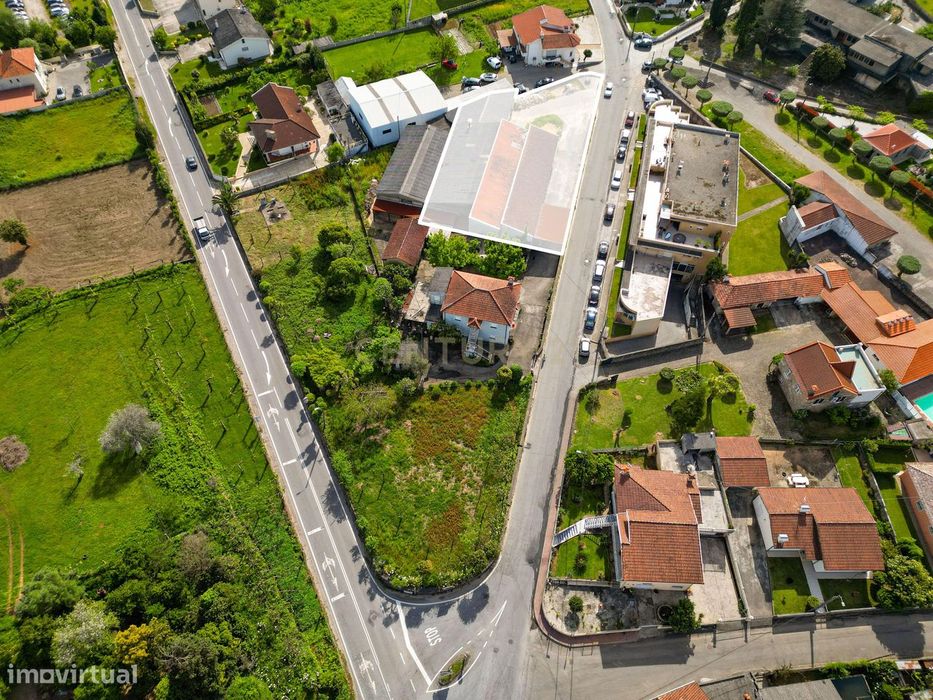 Armazem industrial com logradouro