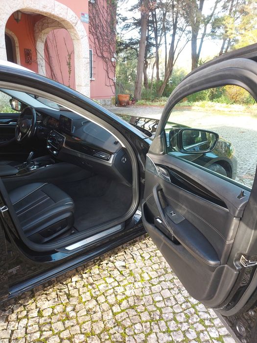 BMW 520 Luxury carrinha (93km - 2018) particular nacional