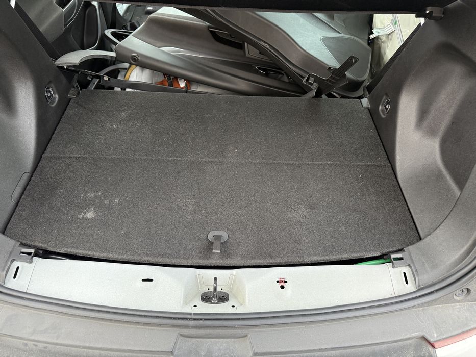 Сабвуфер Chevrolet Bolt EUV 2022 Premier