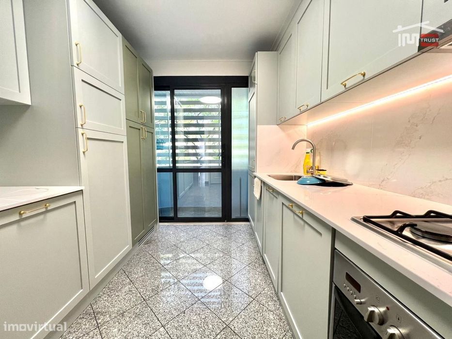 Apartamento T2 Parque das Nações - Varanda e Vista rio coz/equip