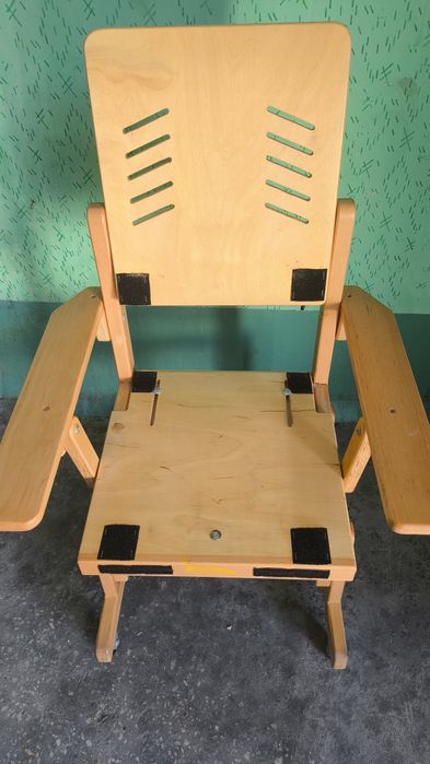 Віддам стільчик дитячий