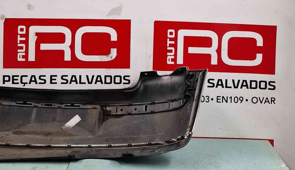 Pára-choques Trás VW POLO IV três volumes (9A4, 9A2, 9N2, 9A6) ano 2006