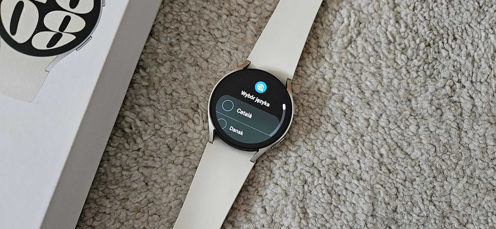 Smartwatch Samsung Galaxy Watch6 40 mm - złoty - SM-R930